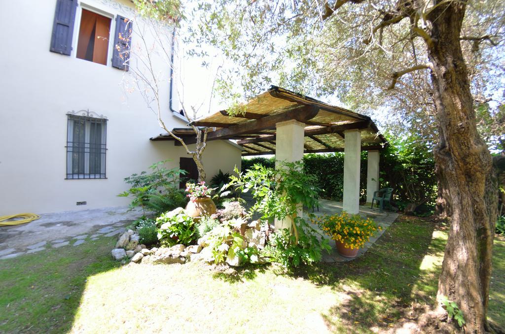 Casa Romana Viareggio Exterior foto